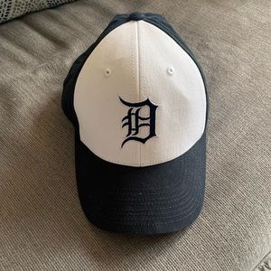 Detroit tigers hat, worn maybe once